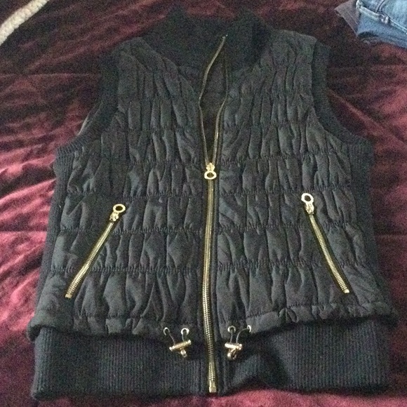 Calvin Klein Puffer Vest - Picture 1 of 11